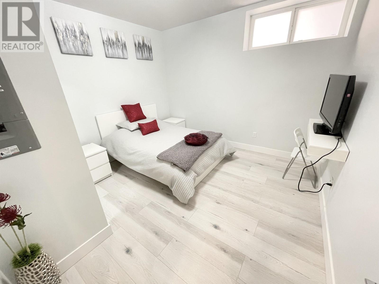 2460 E 19th Avenue, Vancouver, British Columbia  V5M 2R9 - Photo 29 - R2985835