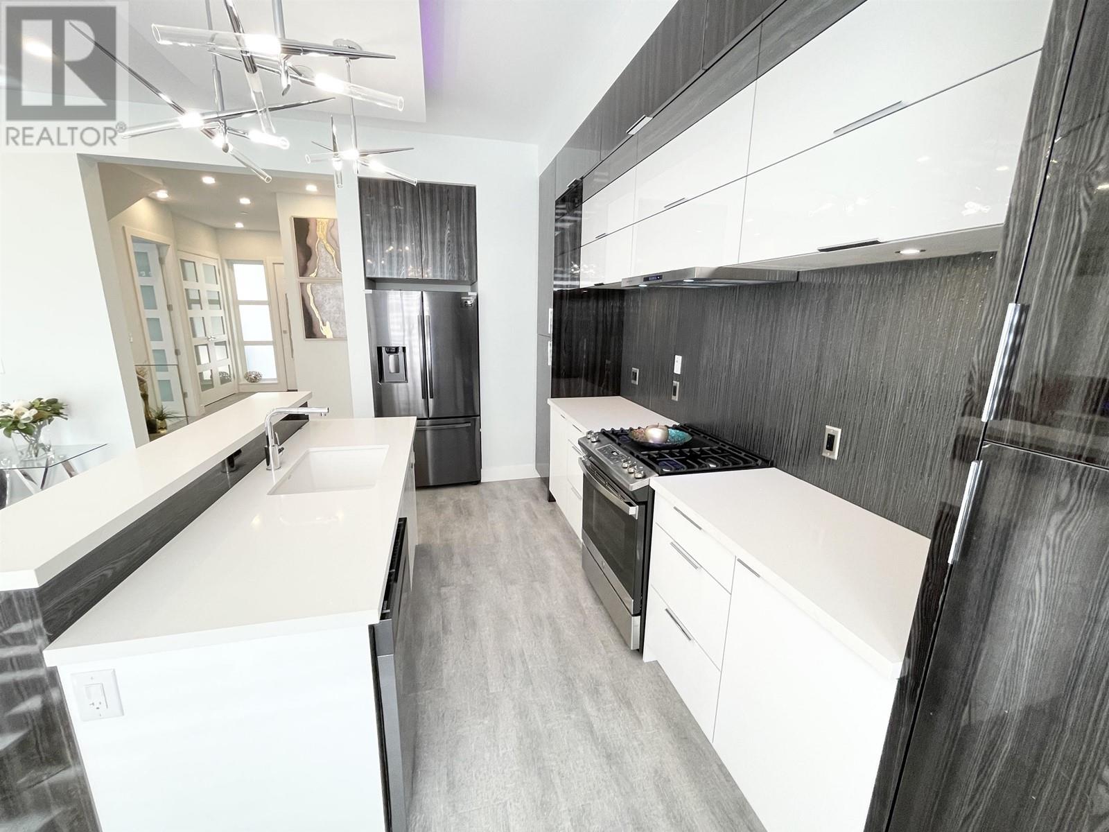 2460 E 19th Avenue, Vancouver, British Columbia  V5M 2R9 - Photo 11 - R2985835