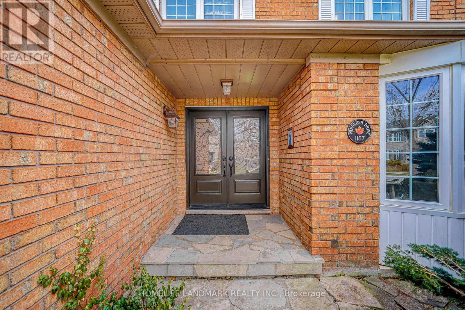 Property at 1157 WINDRUSH DRIVE image 3