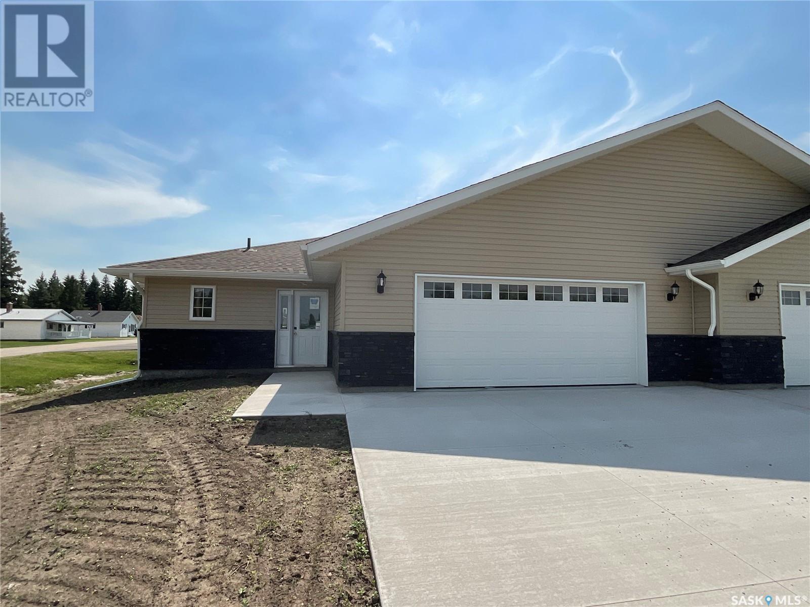 320 1st STREET N, waldheim, Saskatchewan