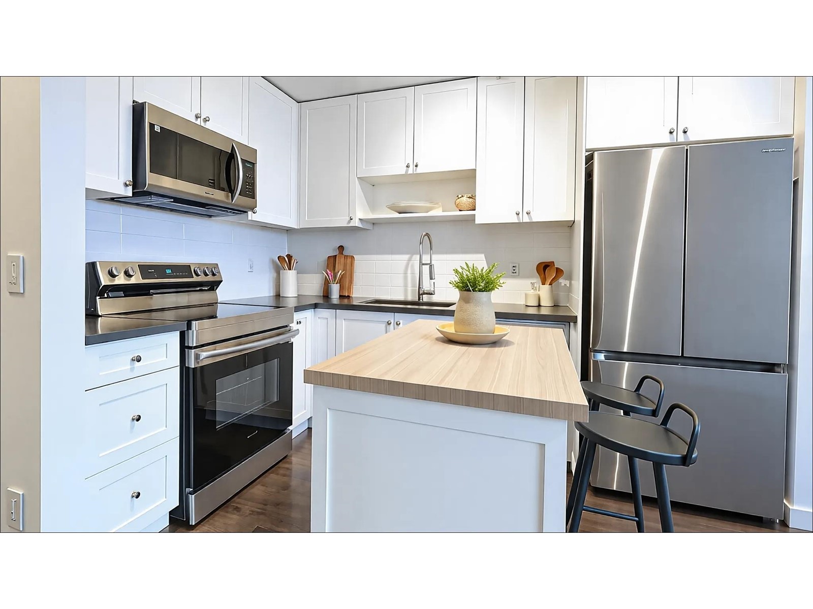 404 15738 85 Avenue, Surrey, British Columbia  V4N 6Y1 - Photo 7 - R2985889