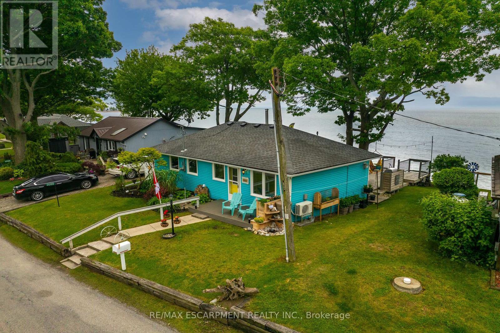 Property at 2090 LAKESHORE ROAD image 1