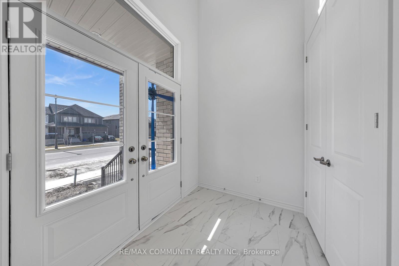 Property at 1017 TRAILSVIEW AVENUE image 2