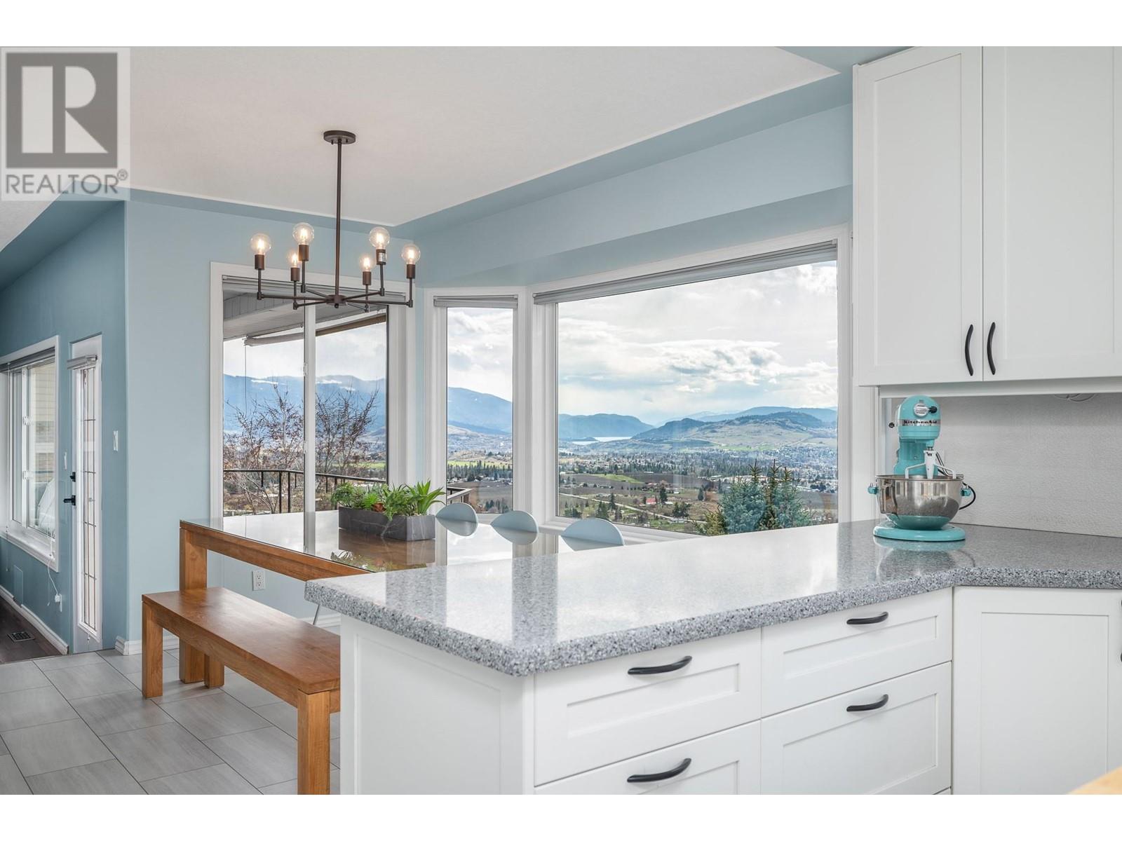 Property at 308 Sunshine Place image 1
