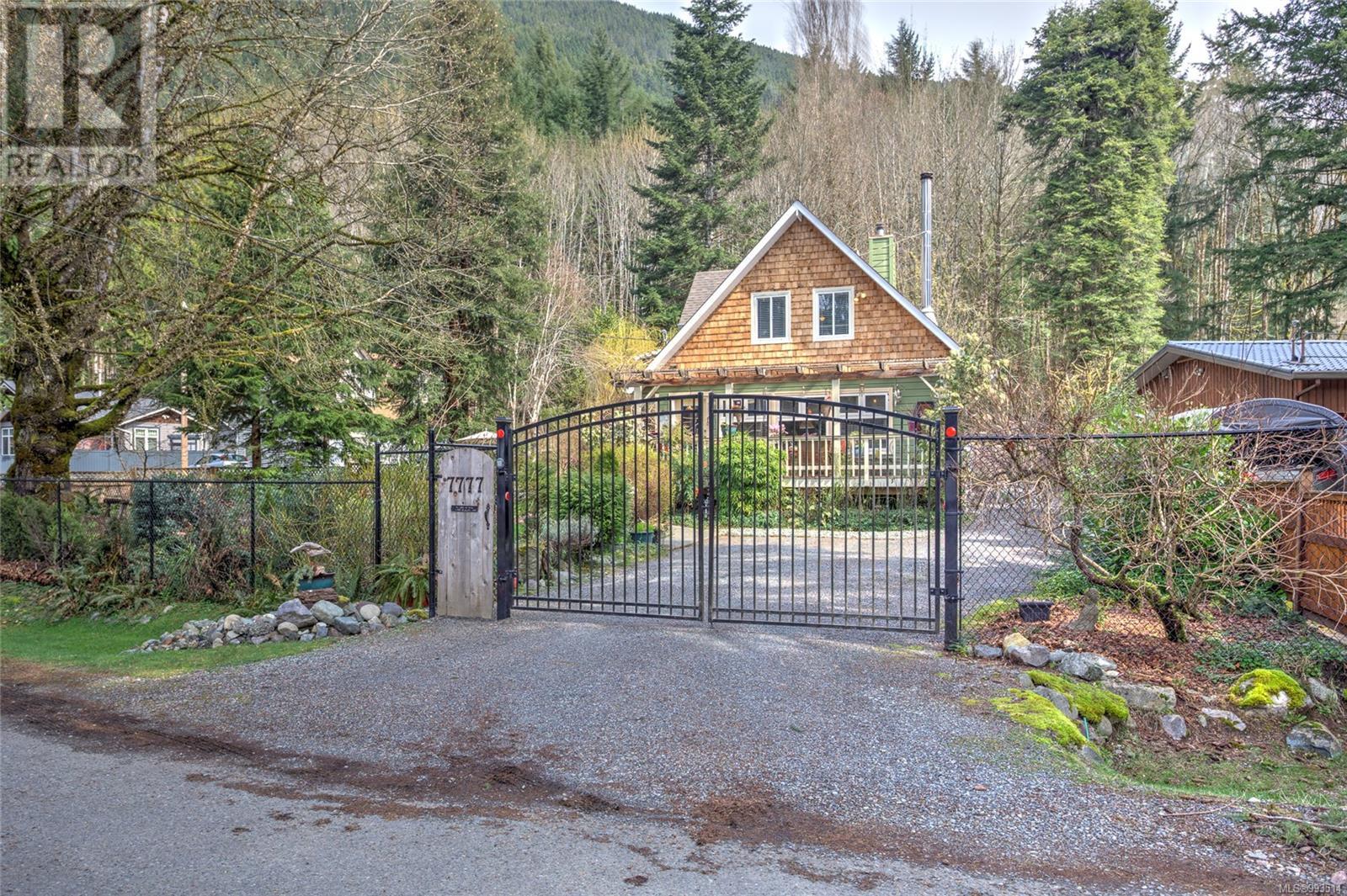 7777 Sunset Dr, Lake Cowichan, British Columbia