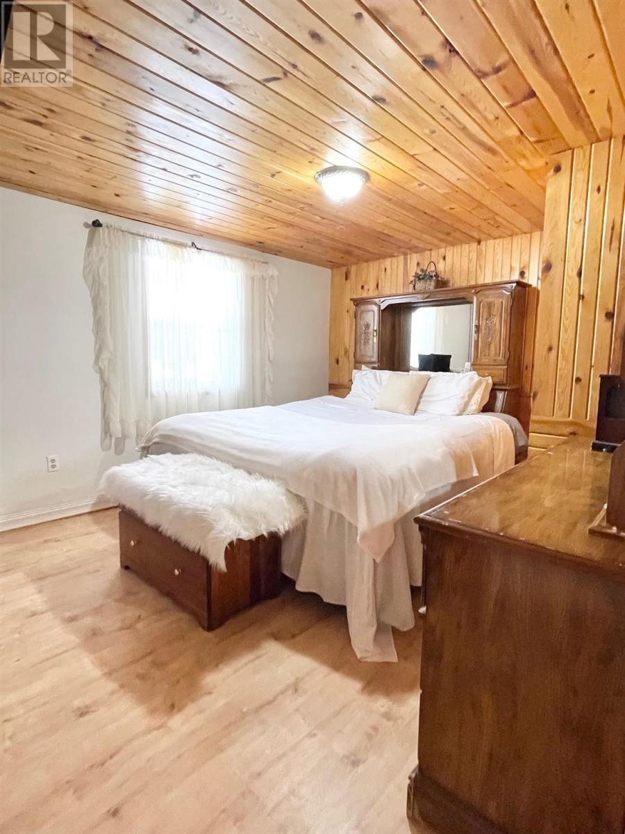 4728 Hwy 71, Emo, Ontario  P0W 1E0 - Photo 17 - TB250224