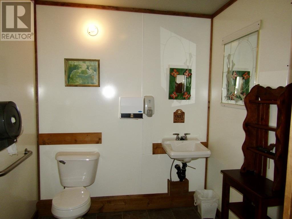 4728 Hwy 71, Emo, Ontario  P0W 1C0 - Photo 20 - TB250226
