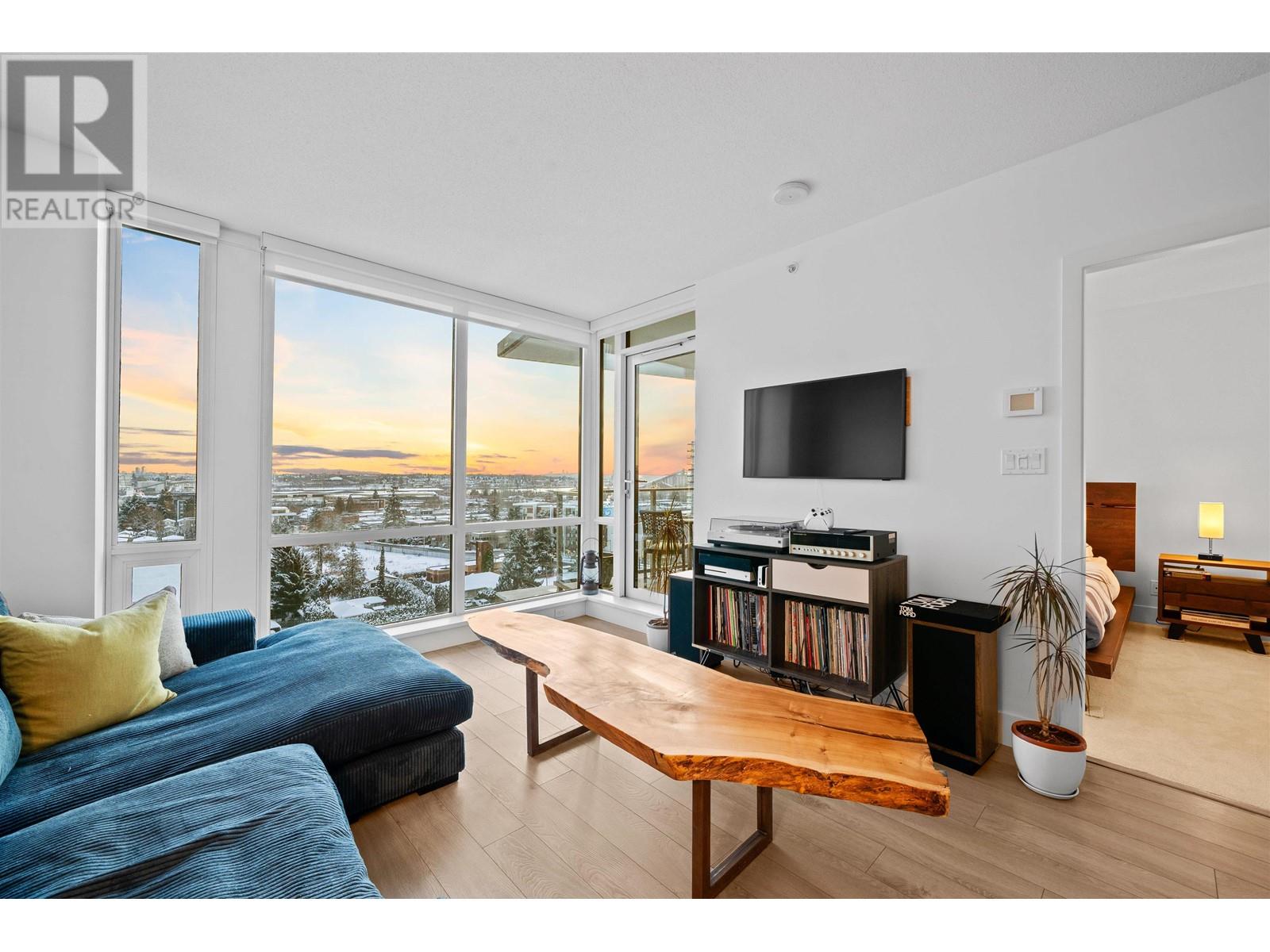 1106 1550 FERN STREET, North Vancouver, British Columbia