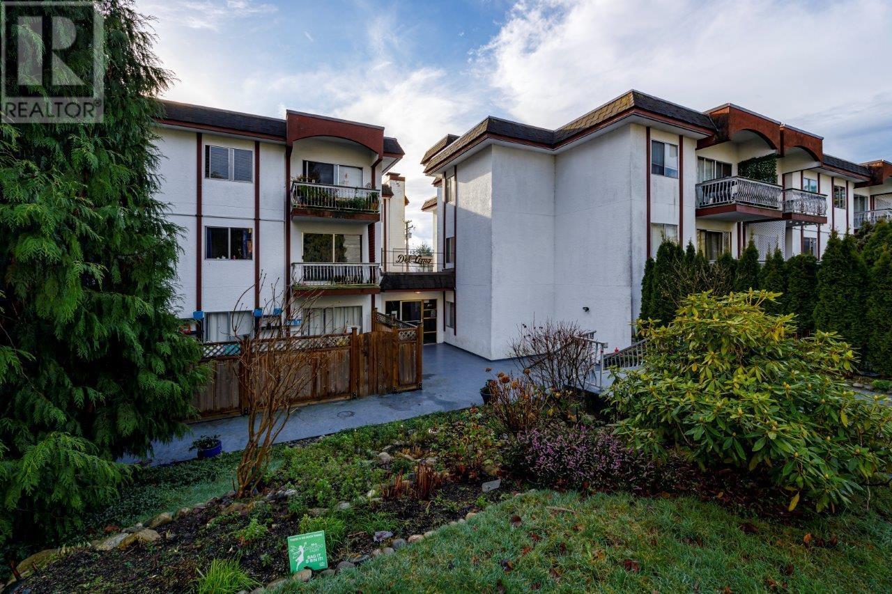 201 135 W 21st Street, North Vancouver, British Columbia  V7M 1Z2 - Photo 3 - R2985864