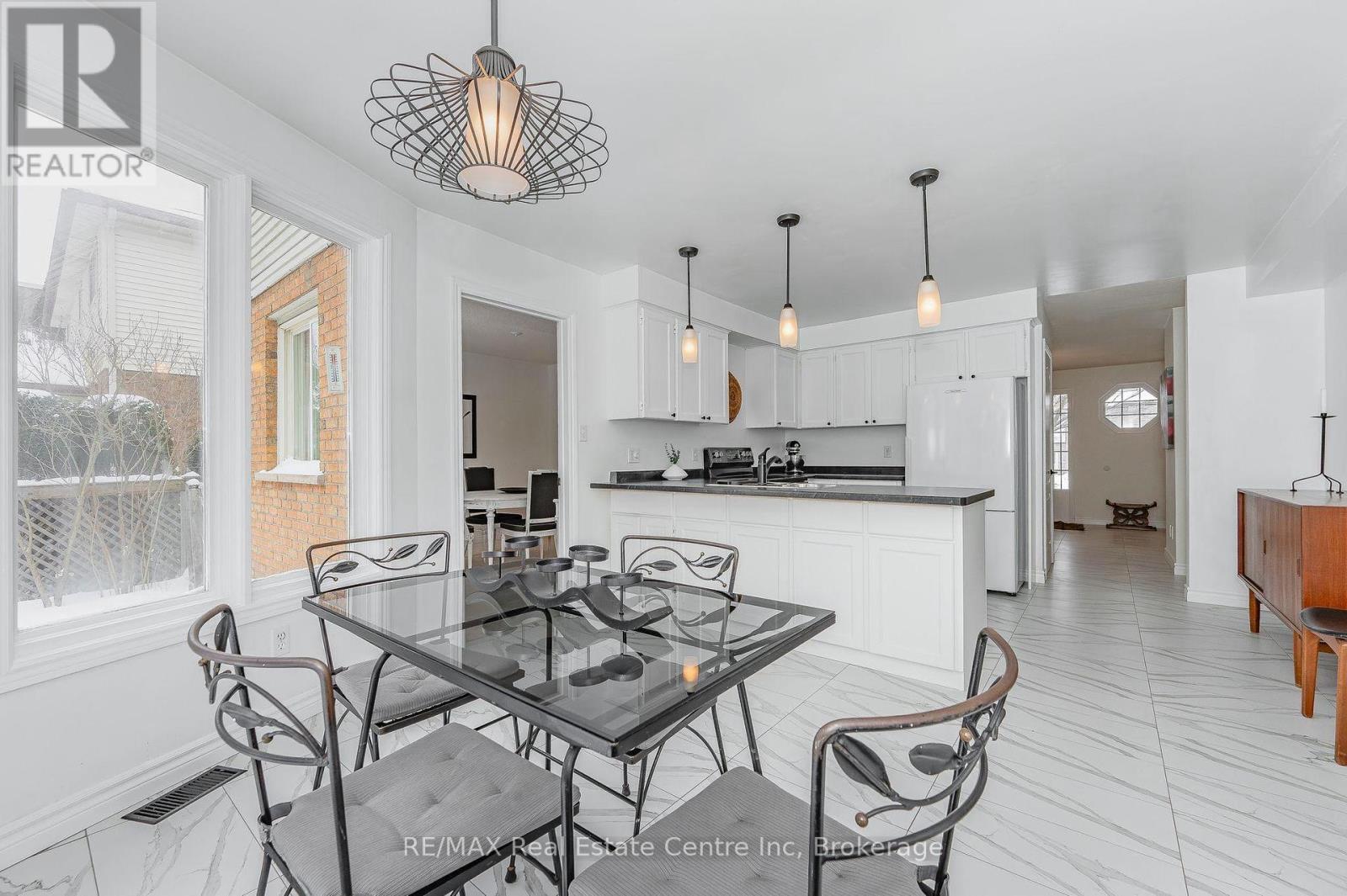 42 Hands Drive, Guelph, Ontario  N1G 3H3 - Photo 12 - X12060642