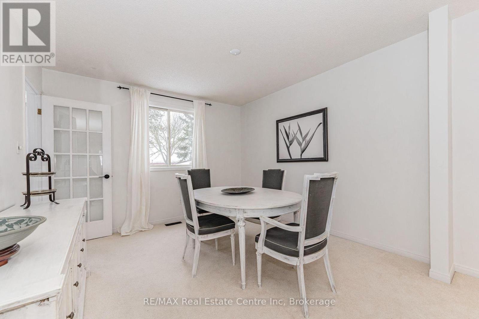 42 Hands Drive, Guelph, Ontario  N1G 3H3 - Photo 15 - X12060642