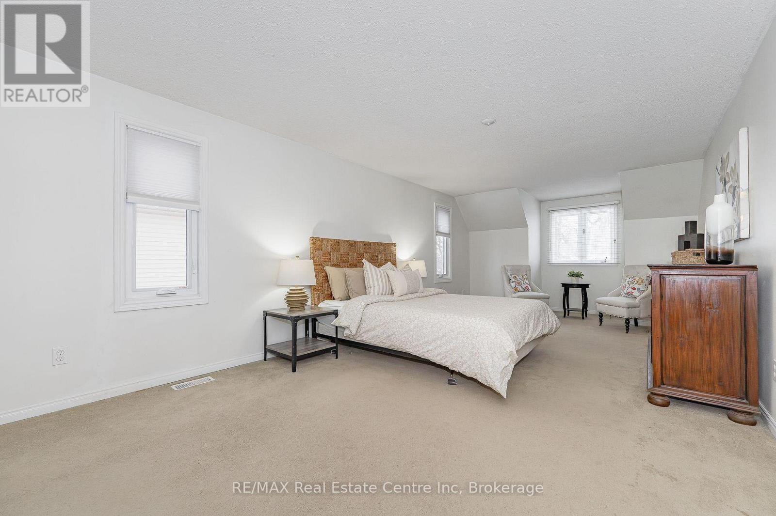 42 Hands Drive, Guelph, Ontario  N1G 3H3 - Photo 18 - X12060642