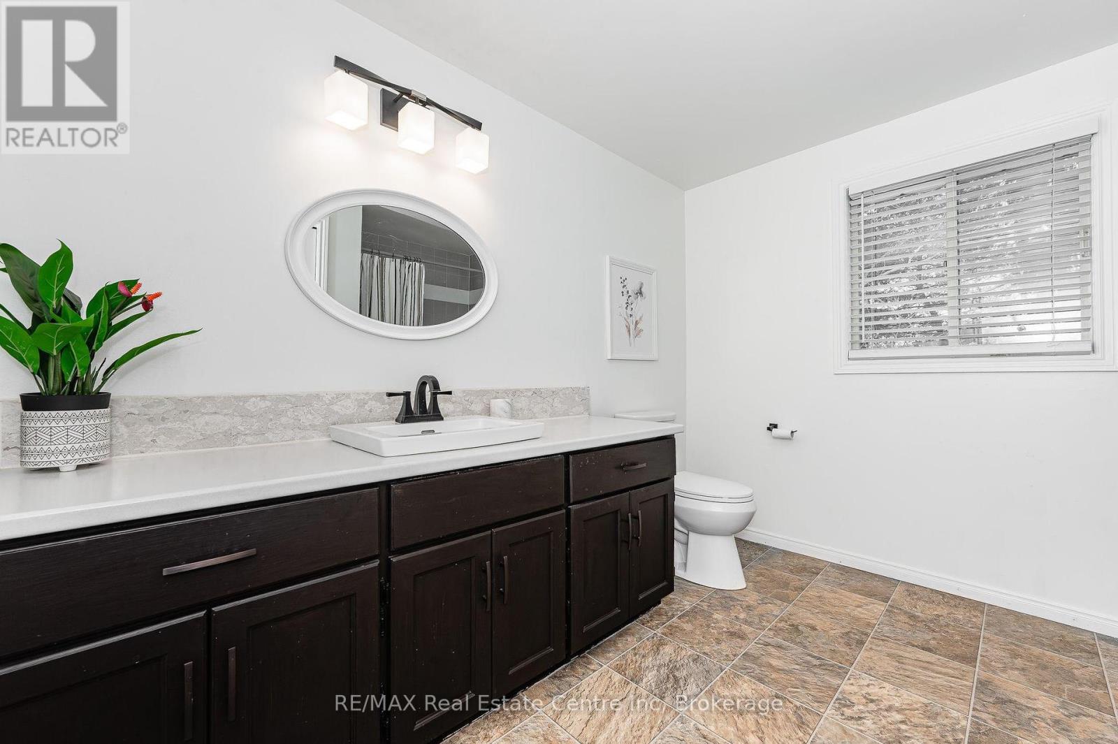 42 Hands Drive, Guelph, Ontario  N1G 3H3 - Photo 26 - X12060642