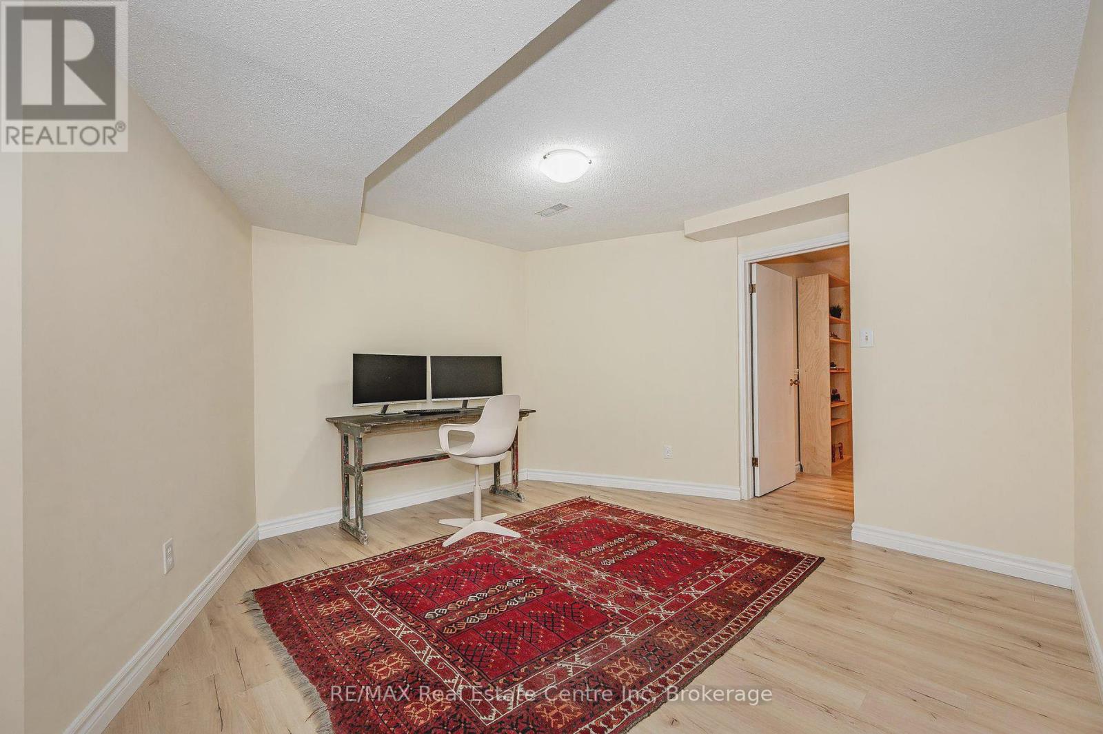 42 Hands Drive, Guelph, Ontario  N1G 3H3 - Photo 30 - X12060642