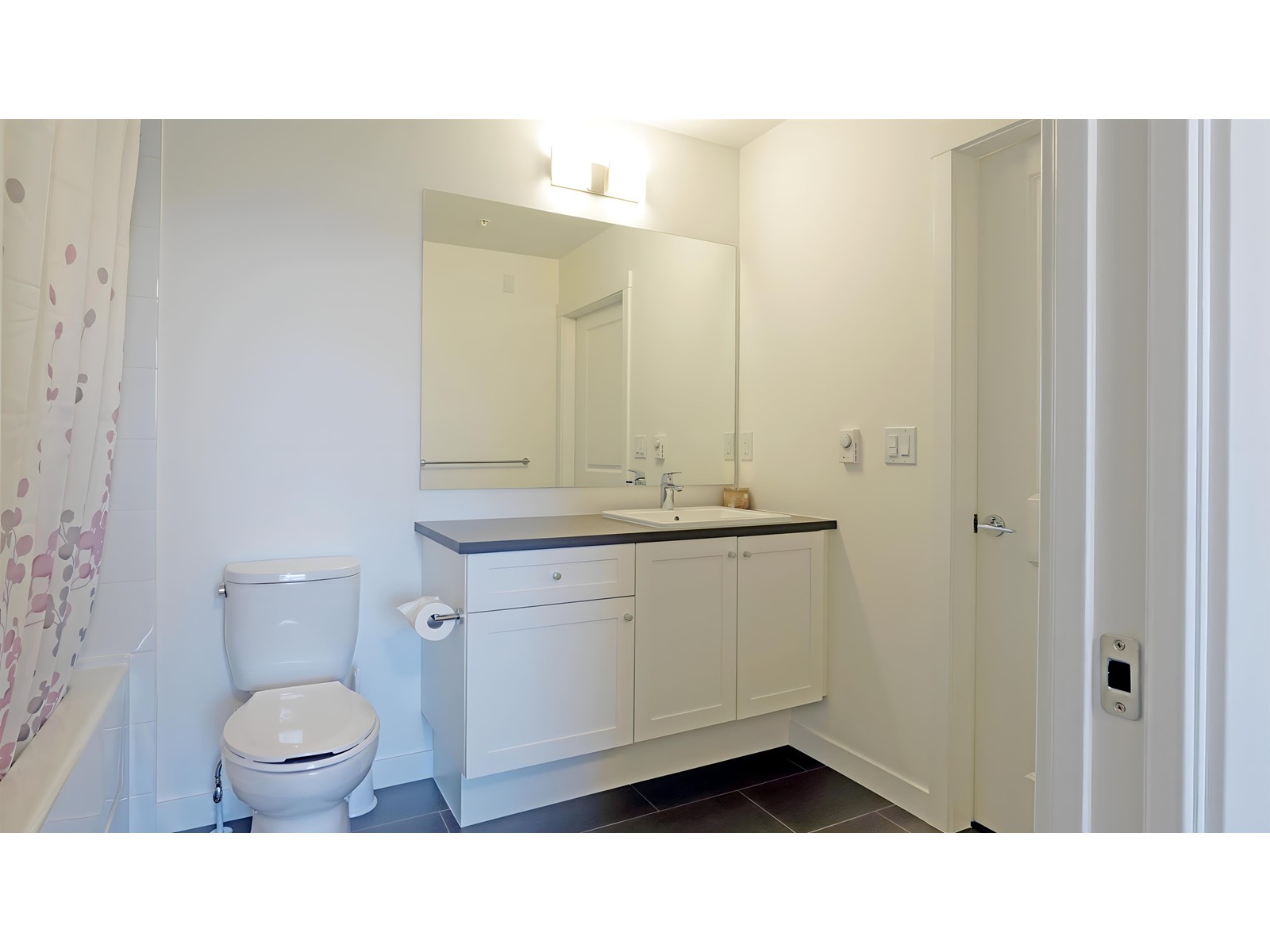 404 15738 85 Avenue, Surrey, British Columbia  V4N 6Y1 - Photo 12 - R2985889