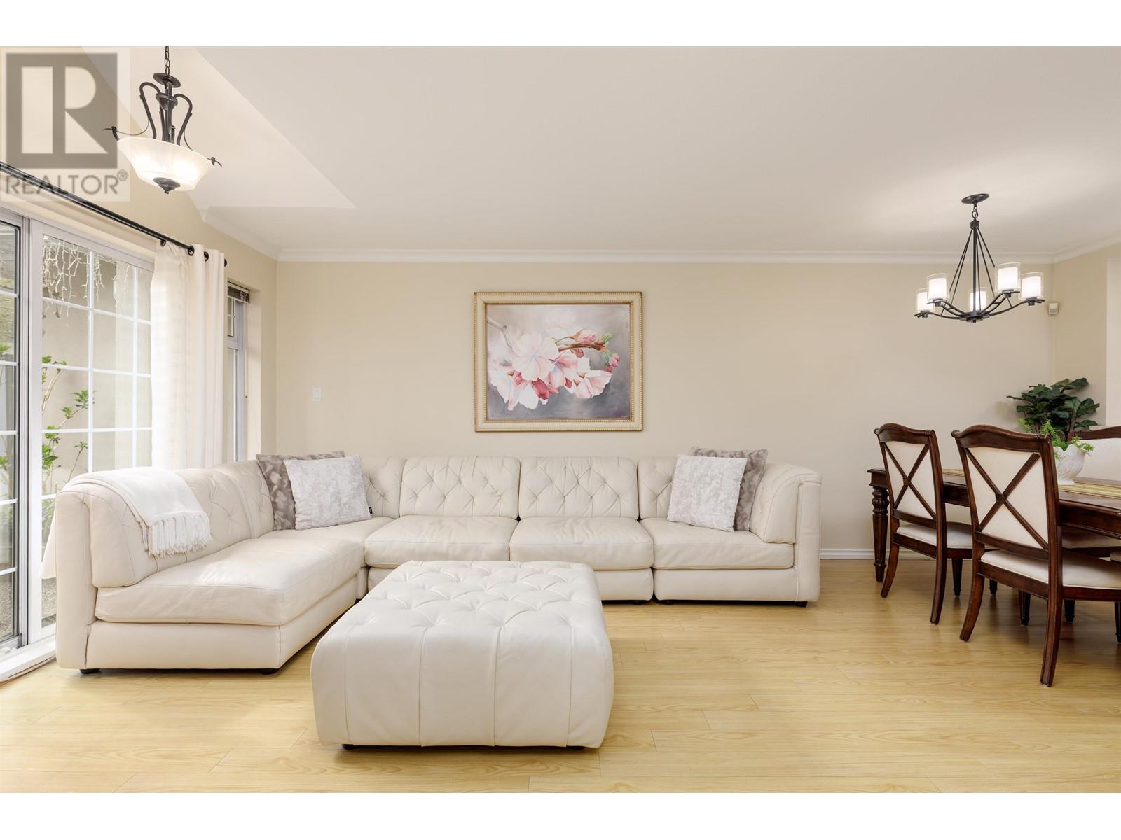 23 7128 18th Avenue, Burnaby, British Columbia  V3N 1H1 - Photo 5 - R2985667