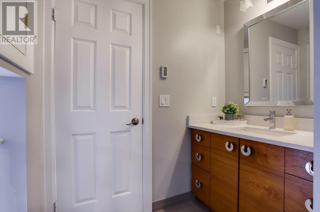 8605 Saffron Place, Burnaby, British Columbia  V5A 4H8 - Photo 16 - R2985542