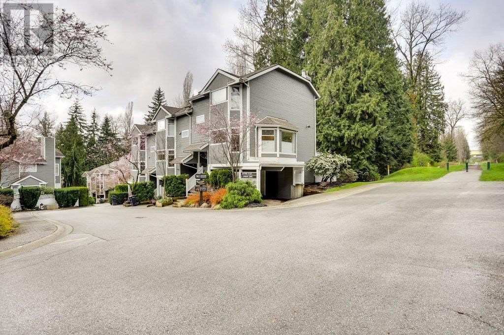 8605 Saffron Place, Burnaby, British Columbia  V5A 4H8 - Photo 2 - R2985542