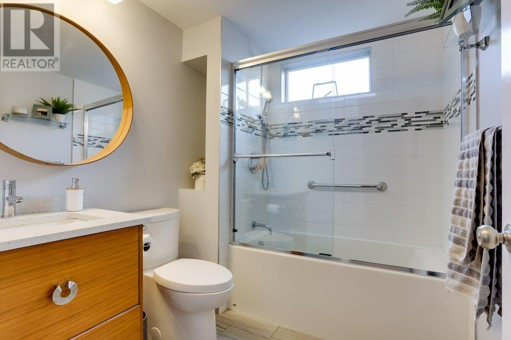 8605 Saffron Place, Burnaby, British Columbia  V5A 4H8 - Photo 21 - R2985542