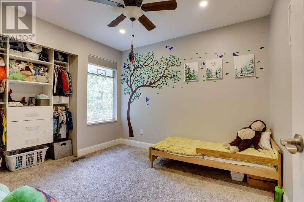 8605 Saffron Place, Burnaby, British Columbia  V5A 4H8 - Photo 20 - R2985542