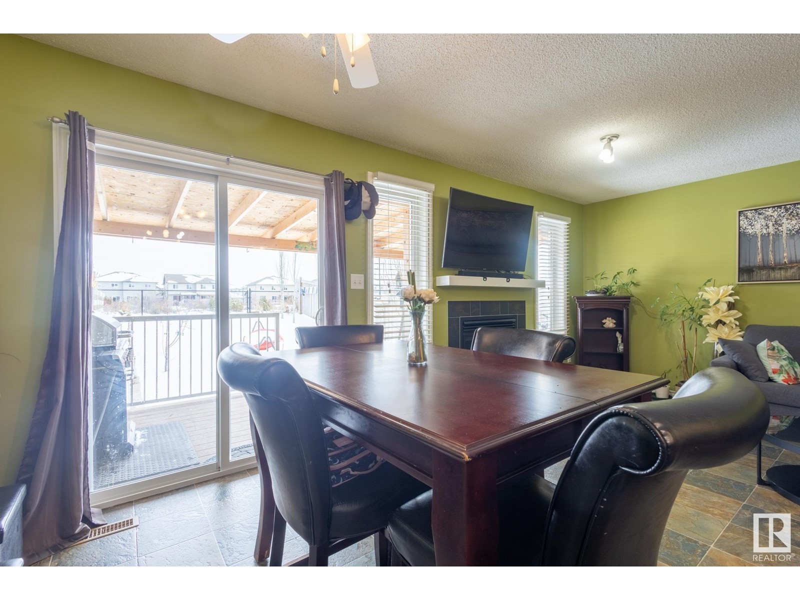 Property at 1813 28 ST NW image 5