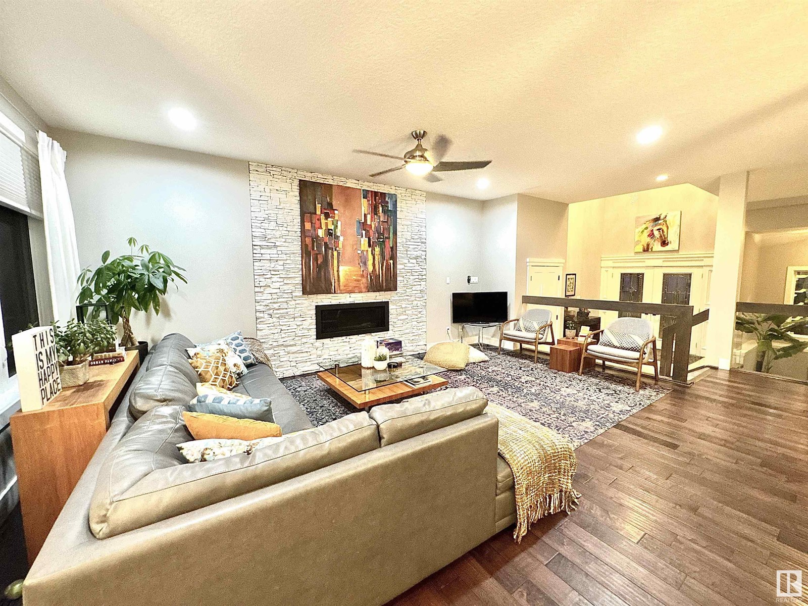 Property at 1330 ADAMSON DR SW image 4