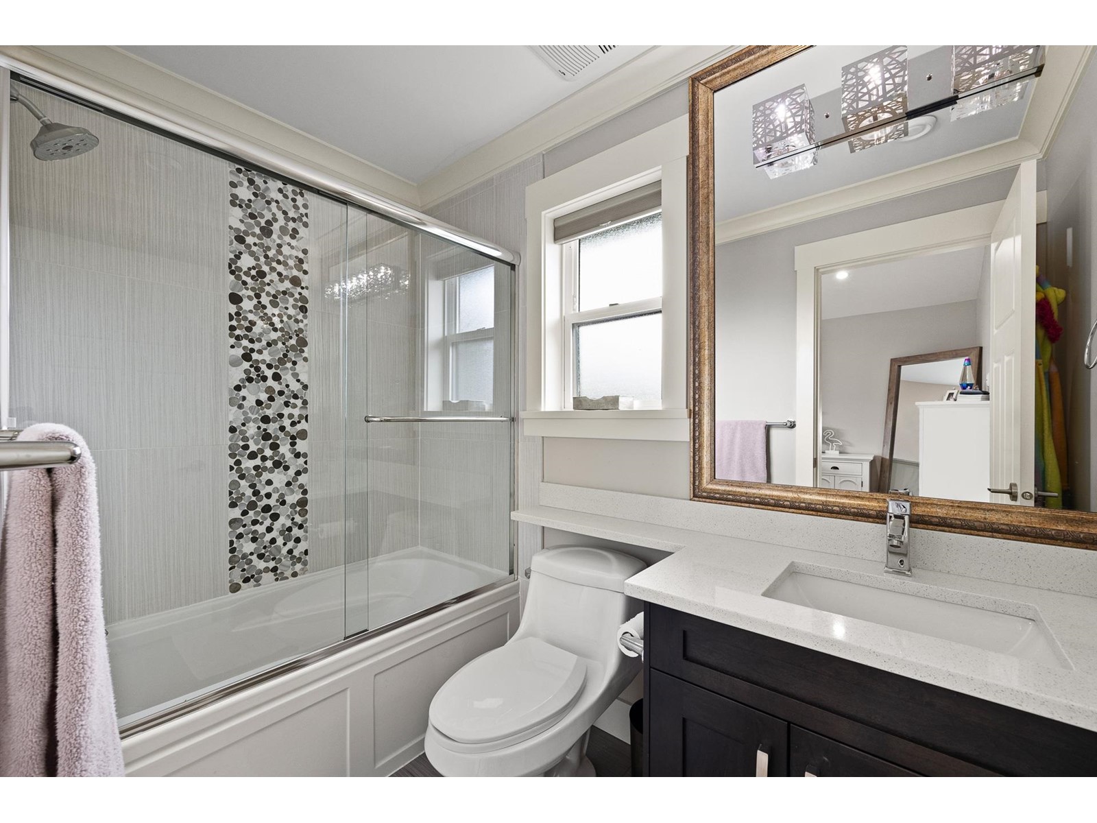 17390 0b Avenue, Surrey, British Columbia  V3S 8L2 - Photo 16 - R2985785