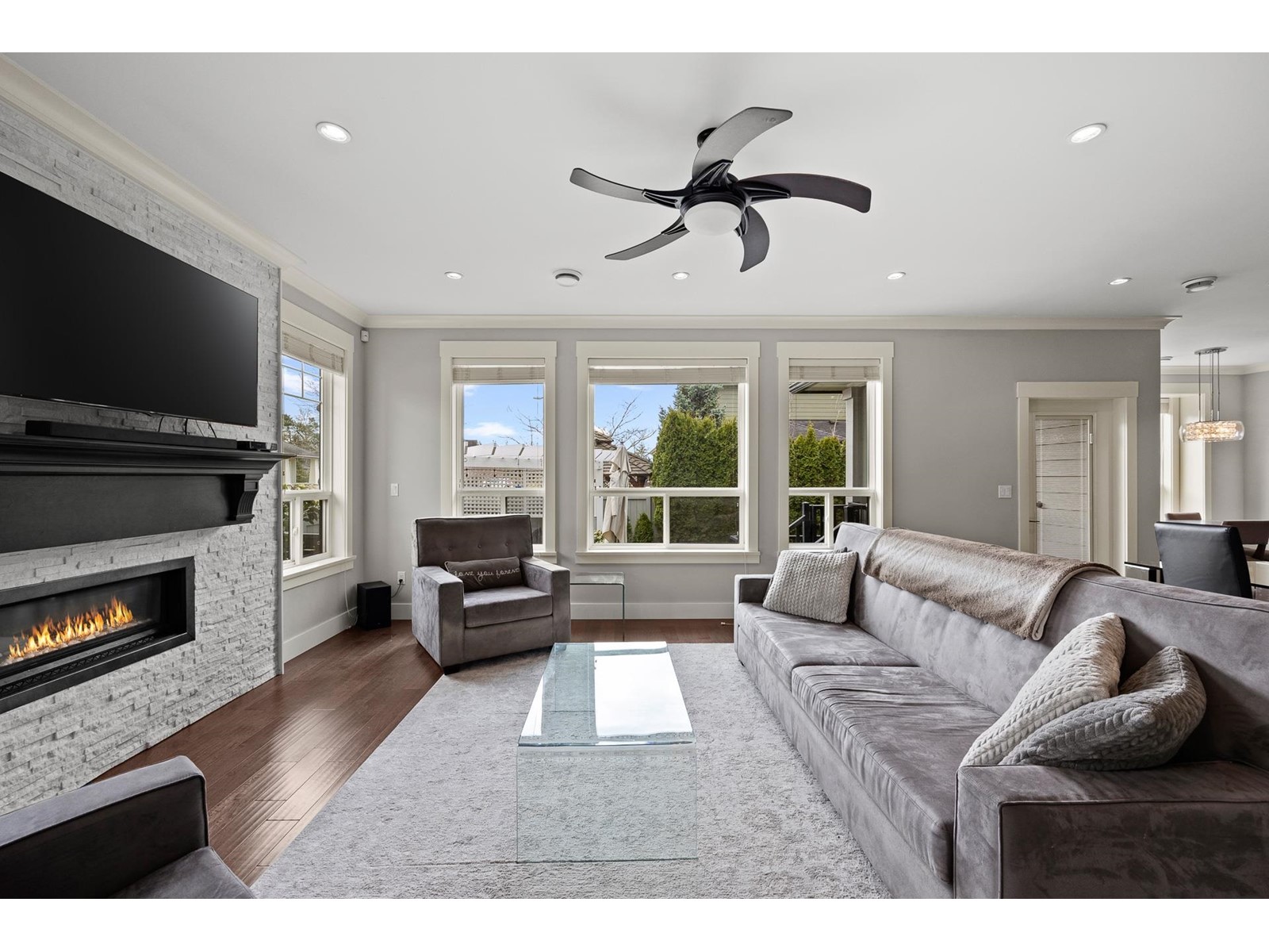 Property at 17390 0B AVENUE image 3
