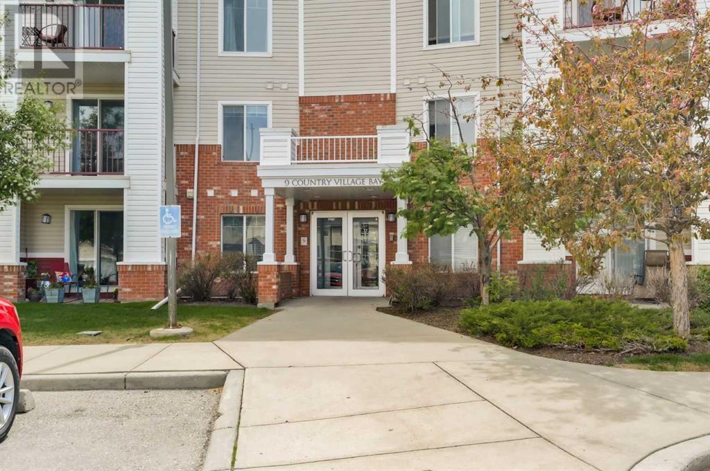 Property at 204, 9 Country Village Bay NE image 2