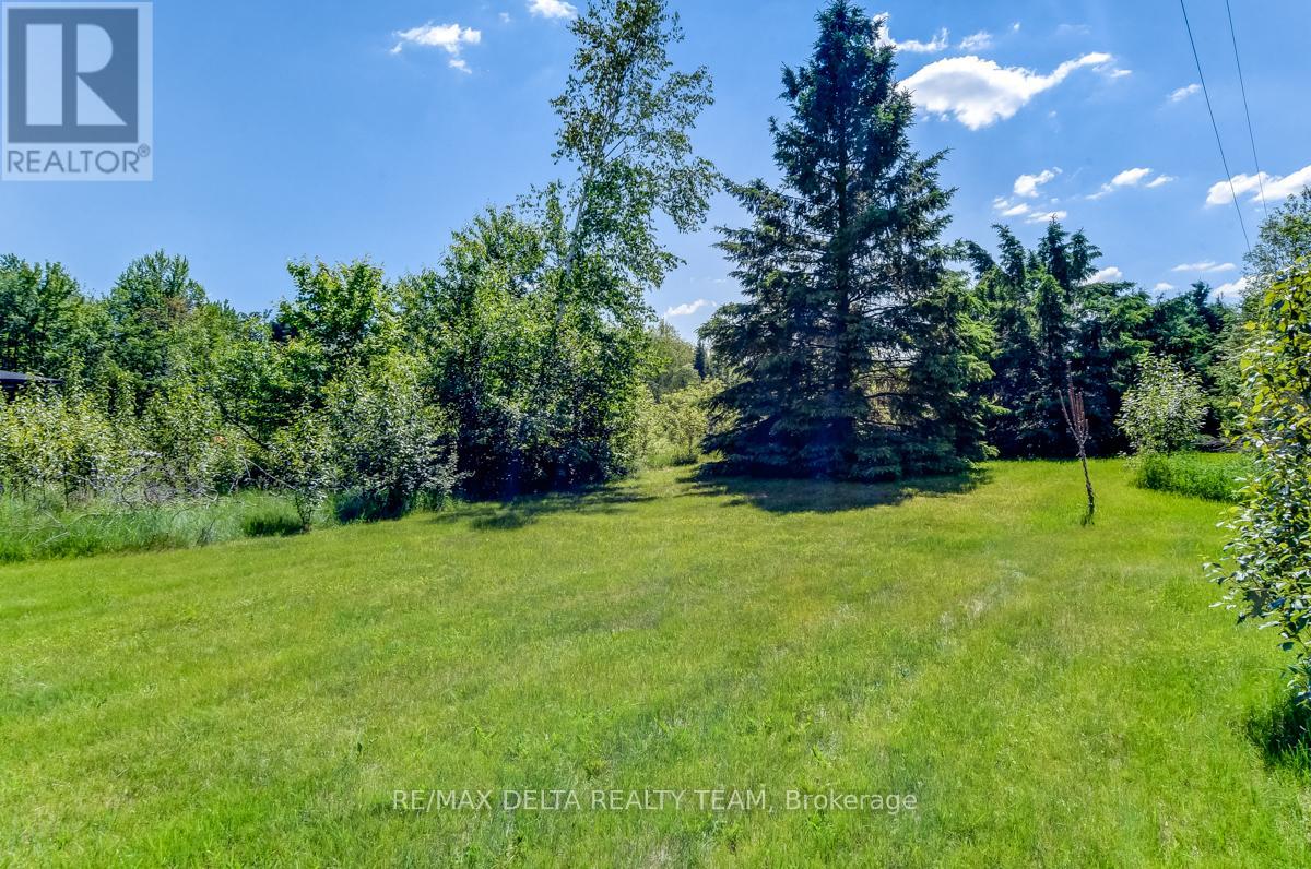 2080 Bouvier Road, Clarence-Rockland, Ontario  K1A 1N0 - Photo 10 - X12060735