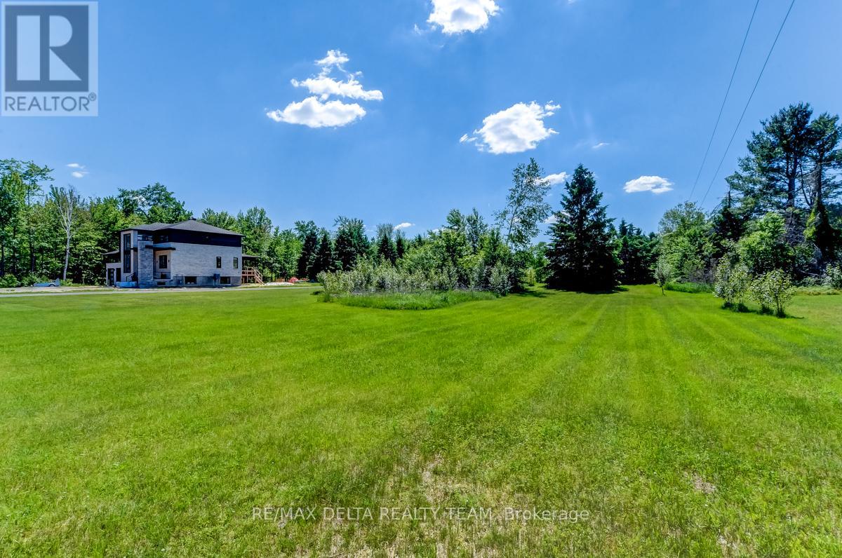 2080 Bouvier Road, Clarence-Rockland, Ontario  K1A 1N0 - Photo 4 - X12060735