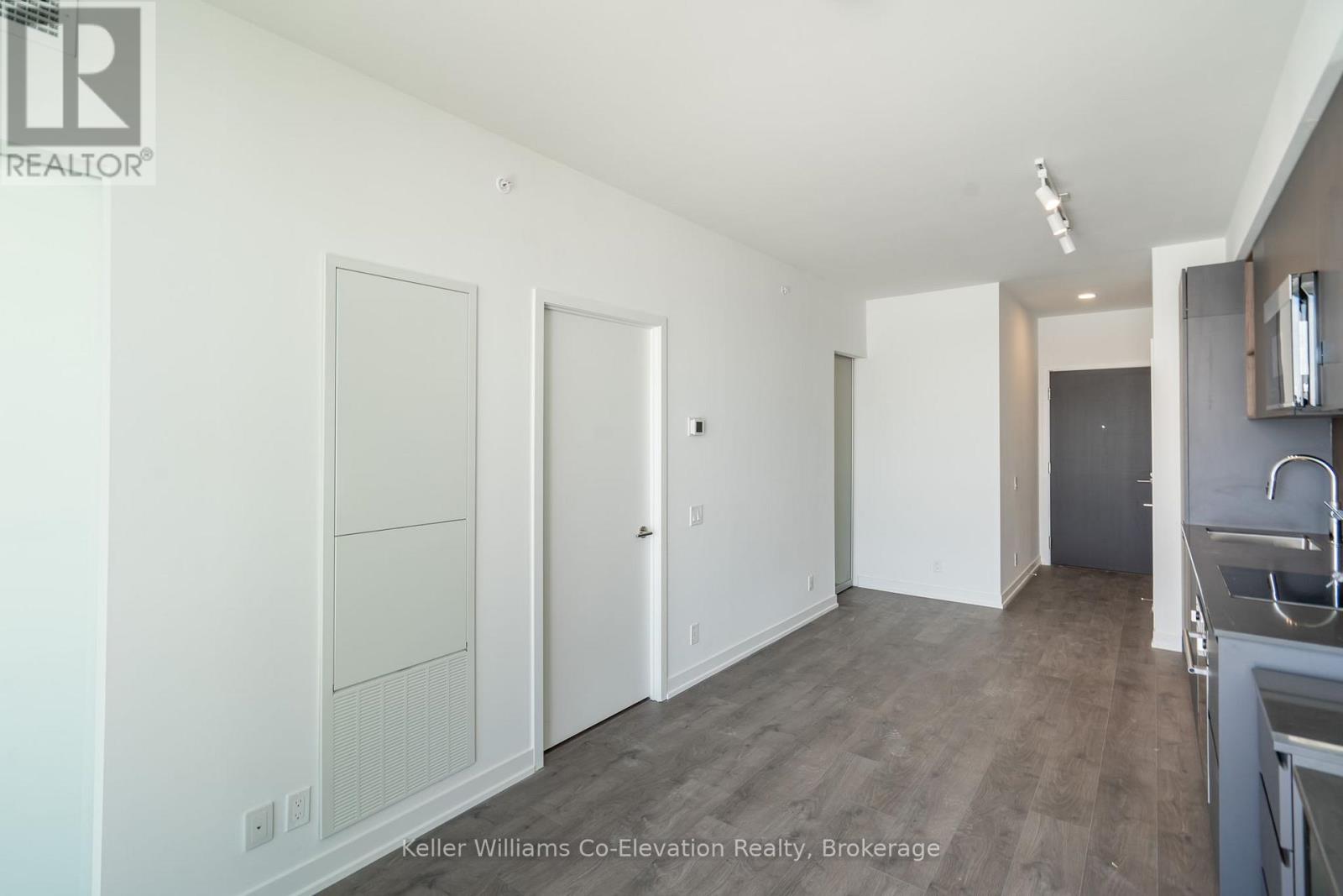 1910 - 37 Mary Street, Barrie, Ontario  L4N 1S9 - Photo 13 - S12060672