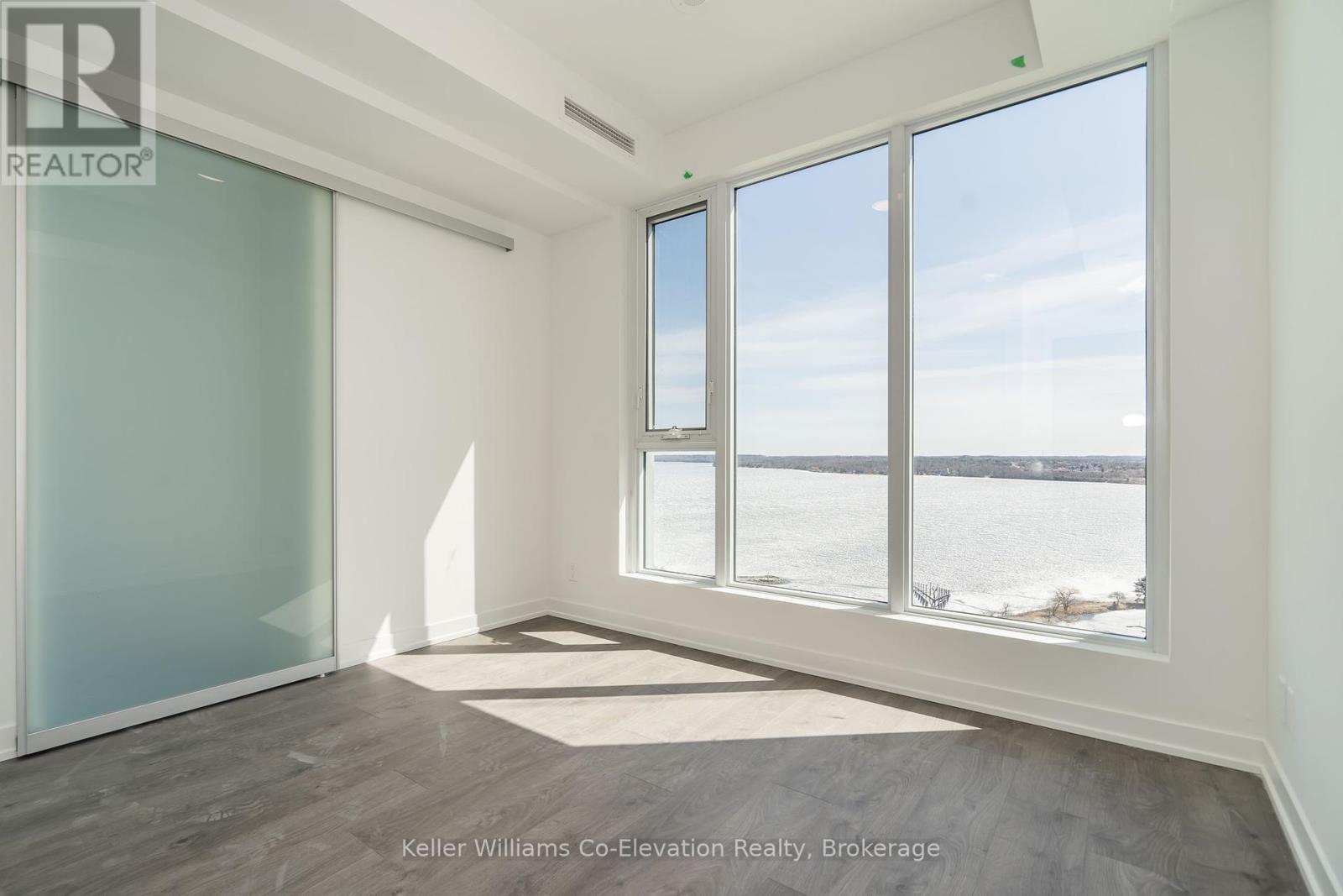 1910 - 37 Mary Street, Barrie, Ontario  L4N 1S9 - Photo 21 - S12060672