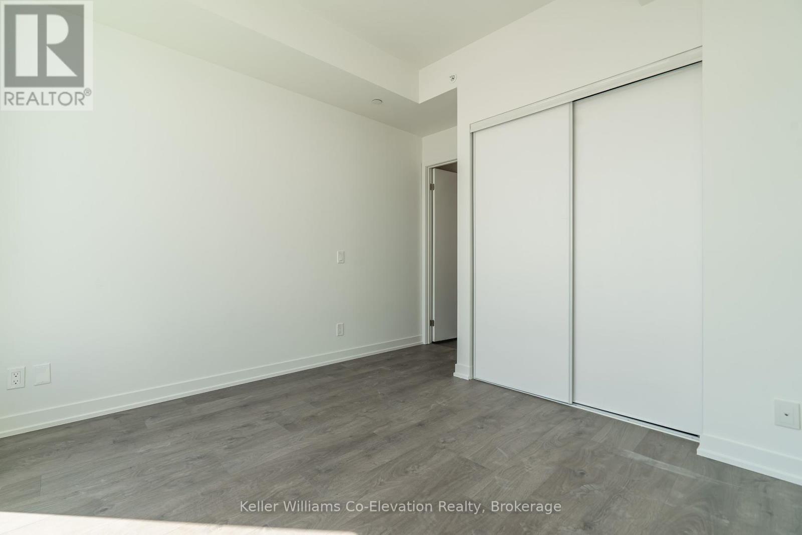 1910 - 37 Mary Street, Barrie, Ontario  L4N 1S9 - Photo 22 - S12060672