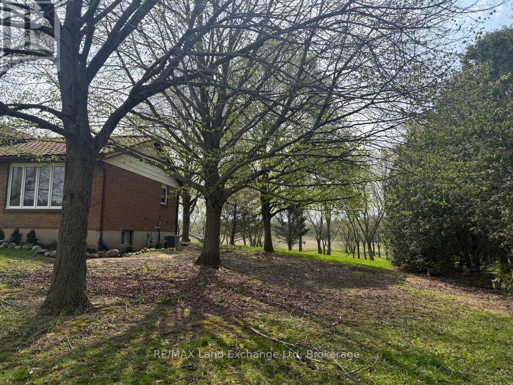 4019 Switzer Drive, Southwest Middlesex, Ontario  N0L 1M0 - Photo 27 - X12031456