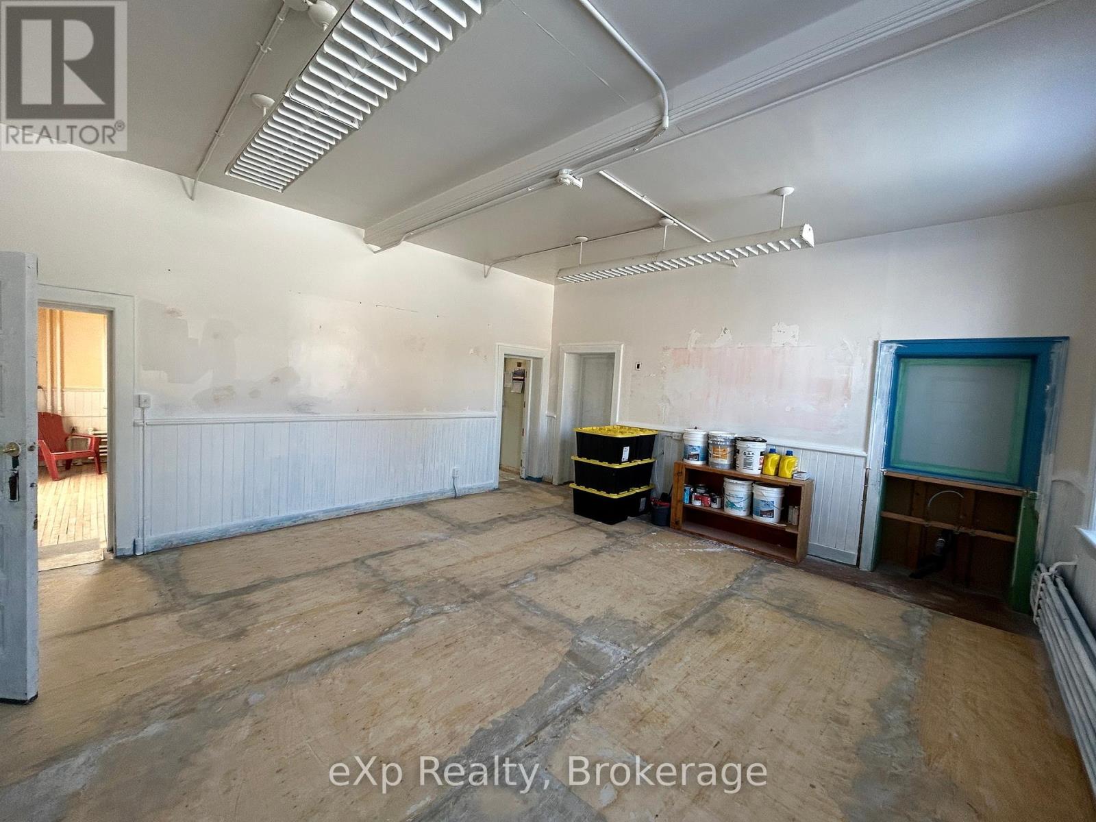 215 Jane Street, Brockton, Ontario  N0G 2V0 - Photo 20 - X12058910