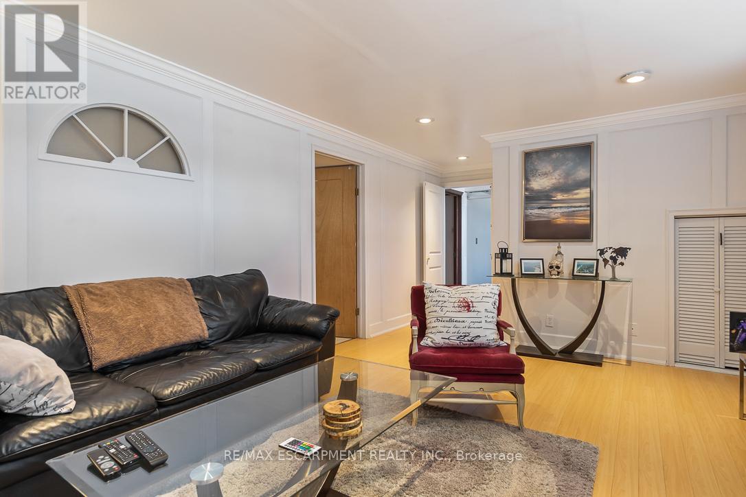 2749 Truscott Drive, Mississauga, Ontario  L5J 2B8 - Photo 23 - W12060771