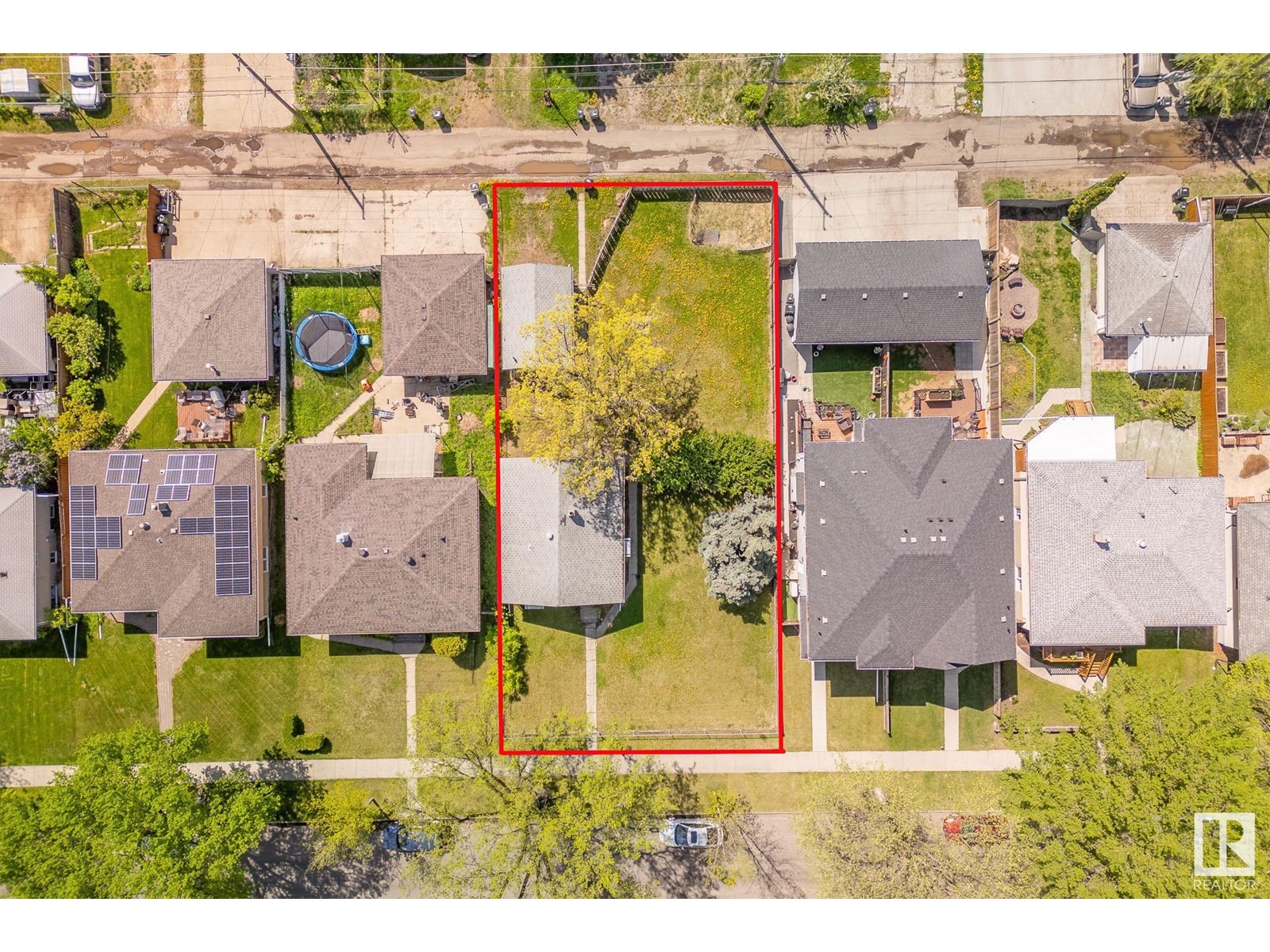 Property at 7931 83 AV NW image 1