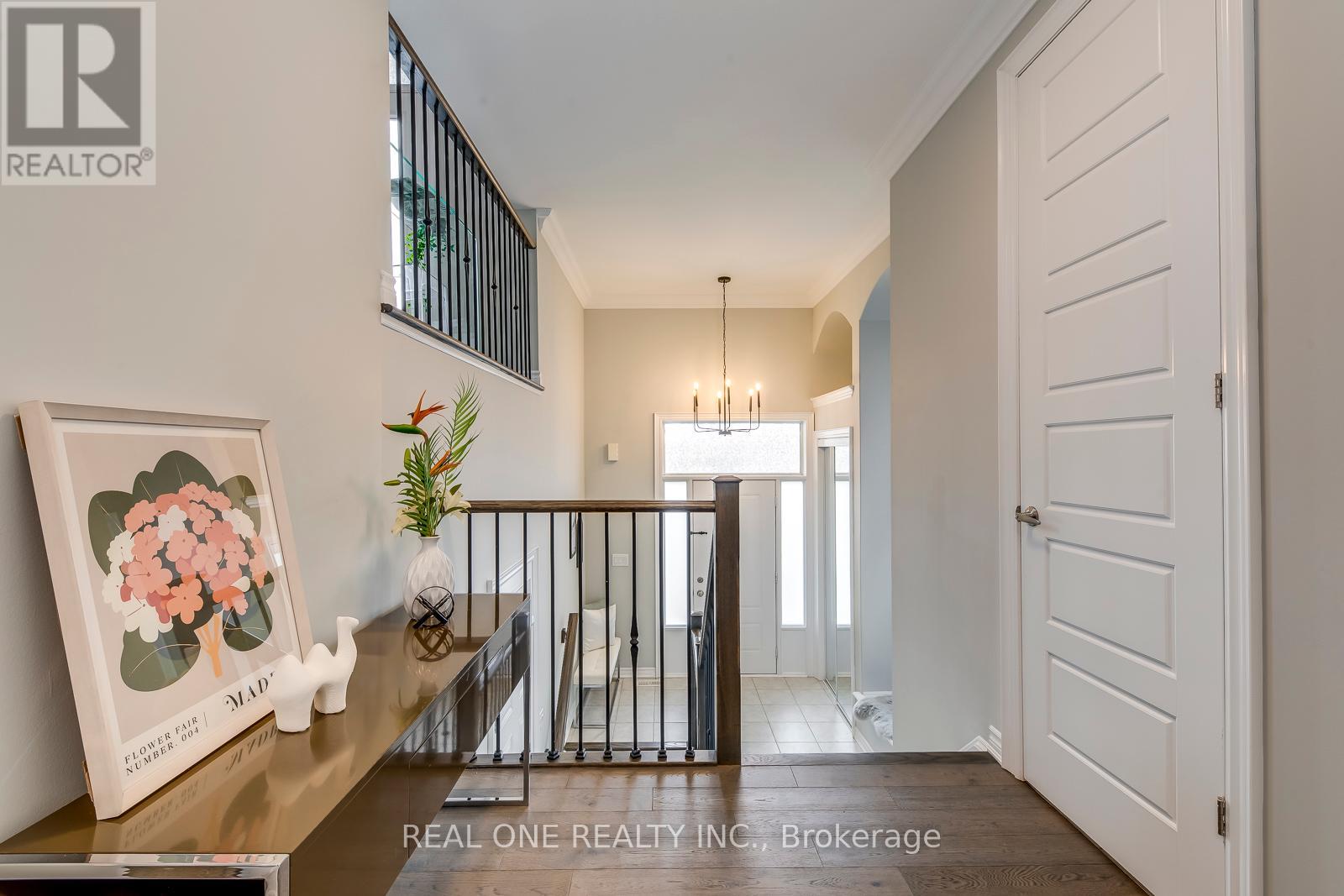 Property at 166 STILLWATER CRESCENT image 4
