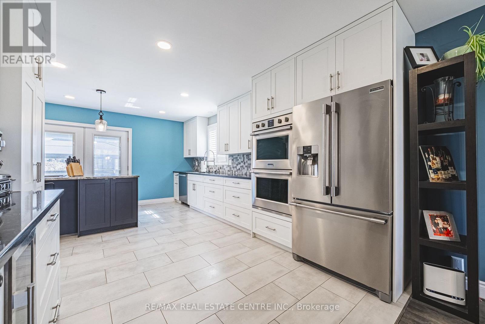 19 Liuna Court, Hamilton, Ontario  L8E 5Z1 - Photo 8 - X12060719