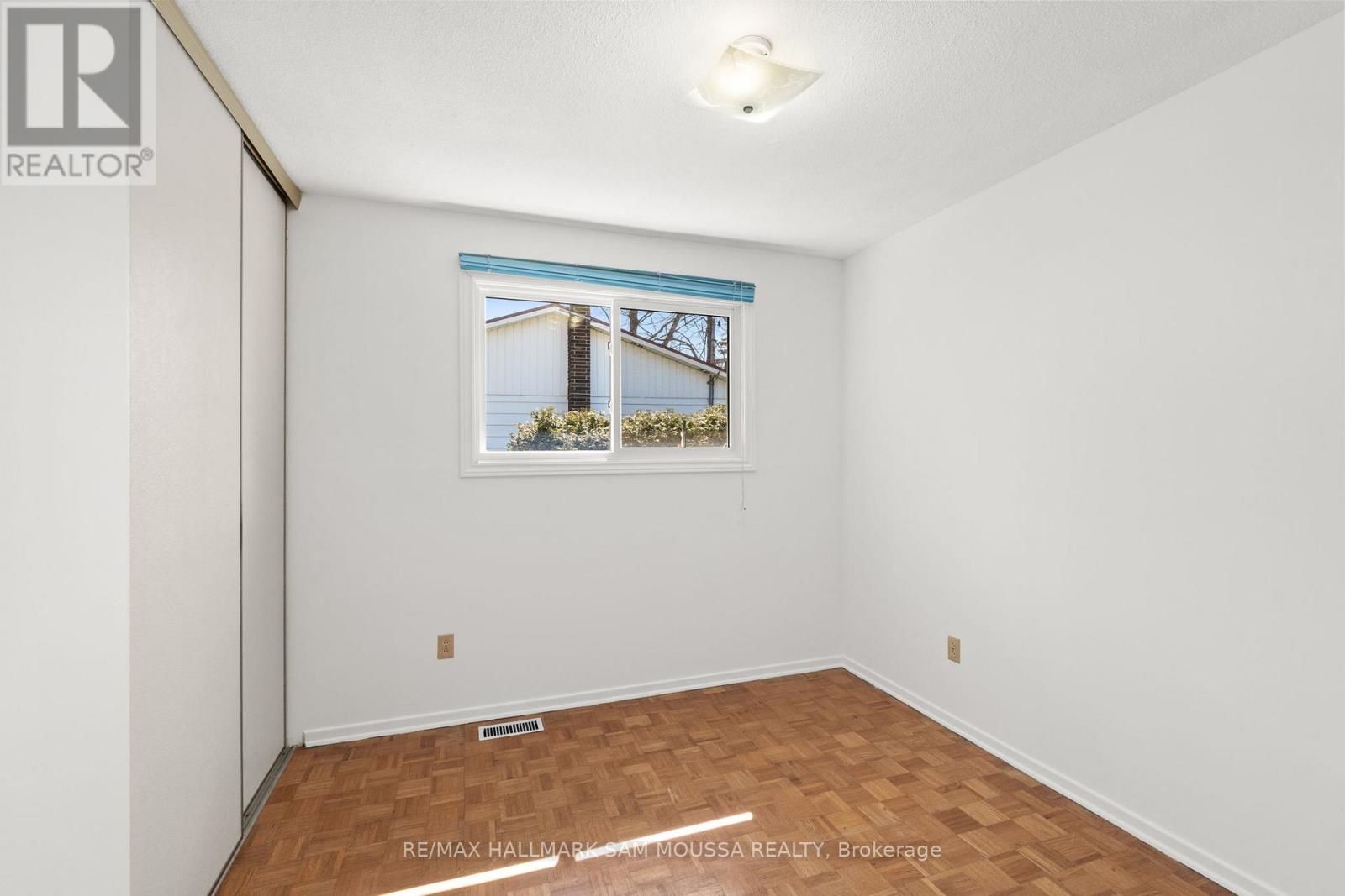 2624 Cleroux Crescent, Ottawa, Ontario  K1W 1B5 - Photo 14 - X12060796