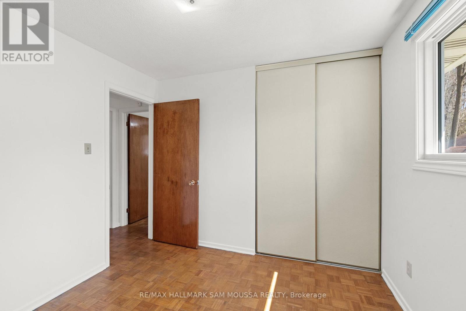 2624 Cleroux Crescent, Ottawa, Ontario  K1W 1B5 - Photo 15 - X12060796