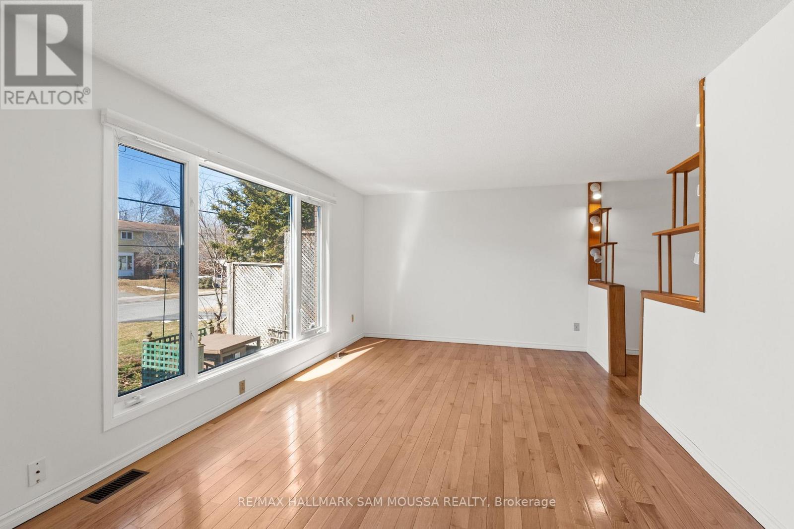 Property at 2624 CLEROUX CRESCENT image 5