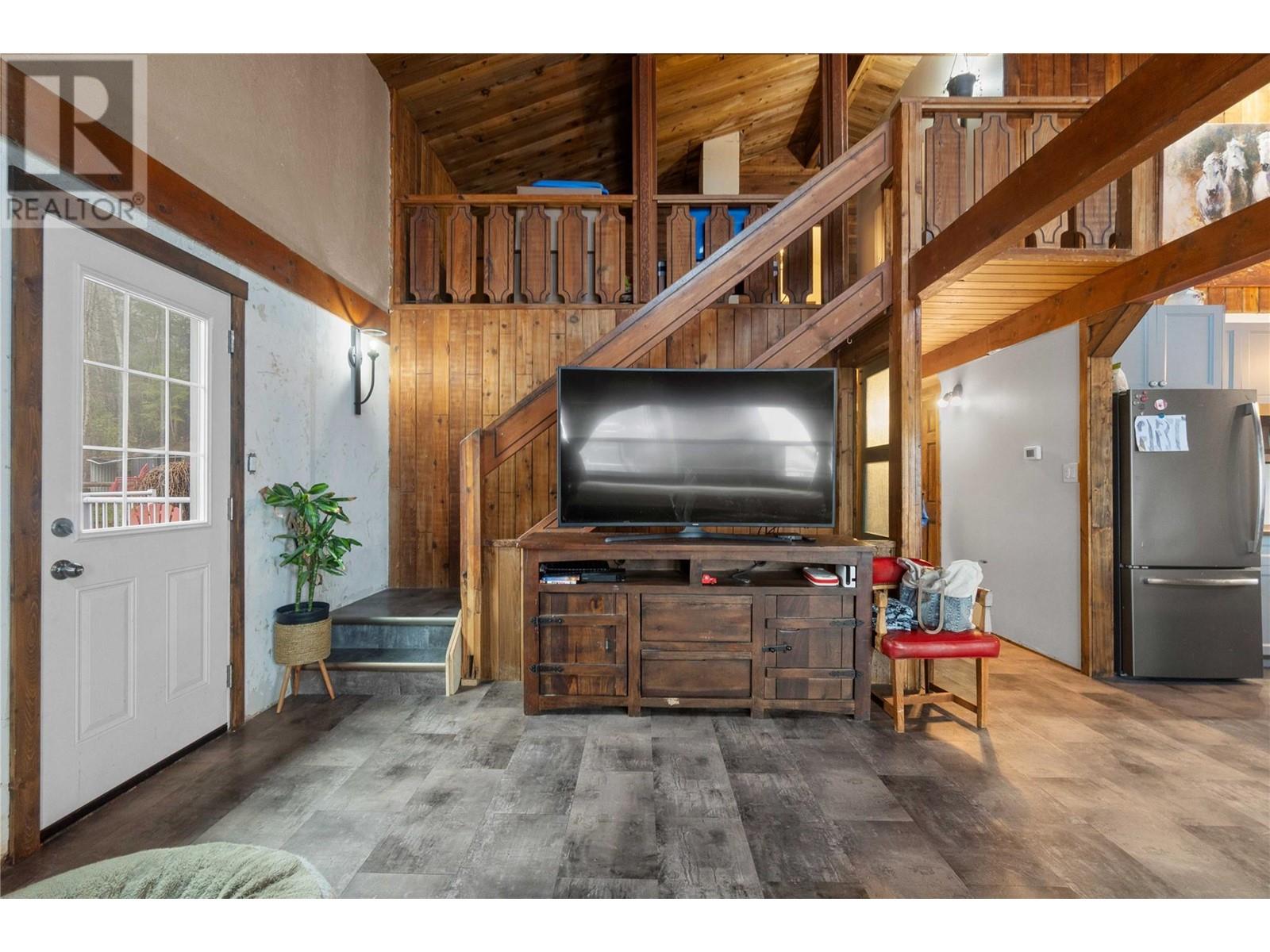 Property at 1348 Vella Road image 4