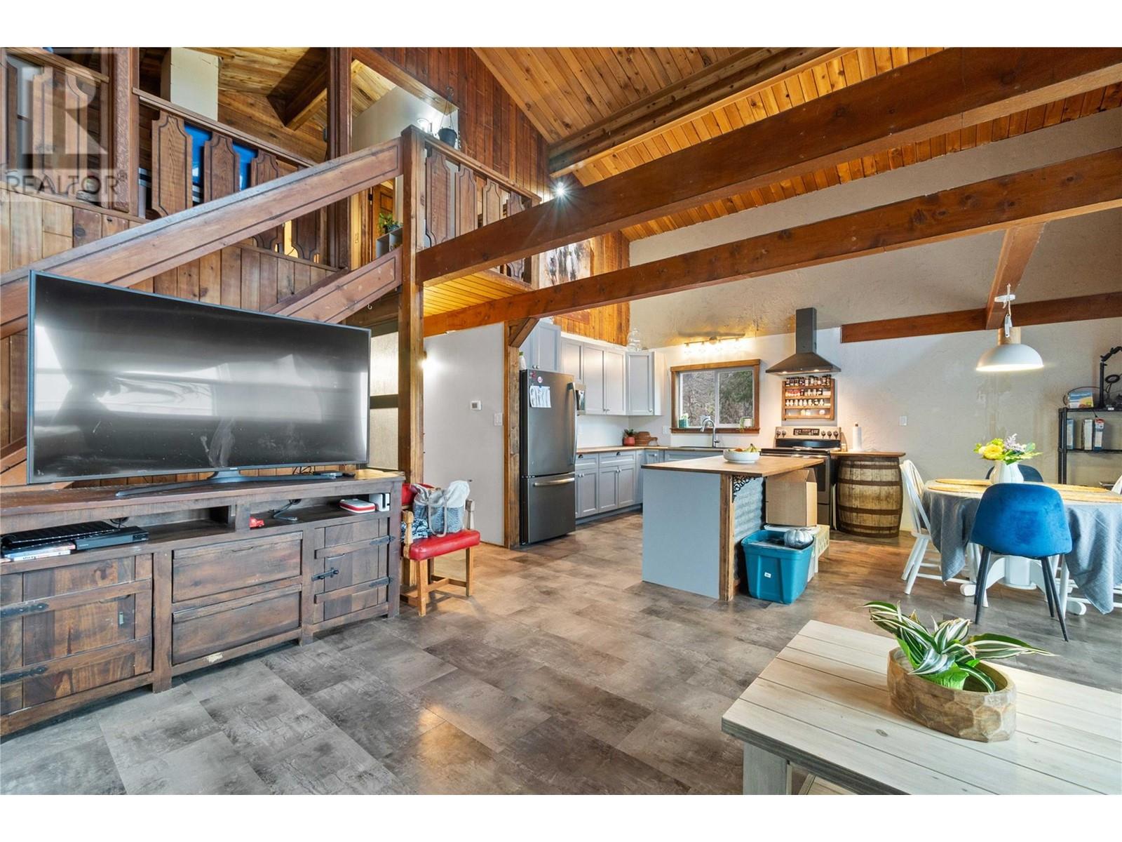 Property at 1348 Vella Road image 3