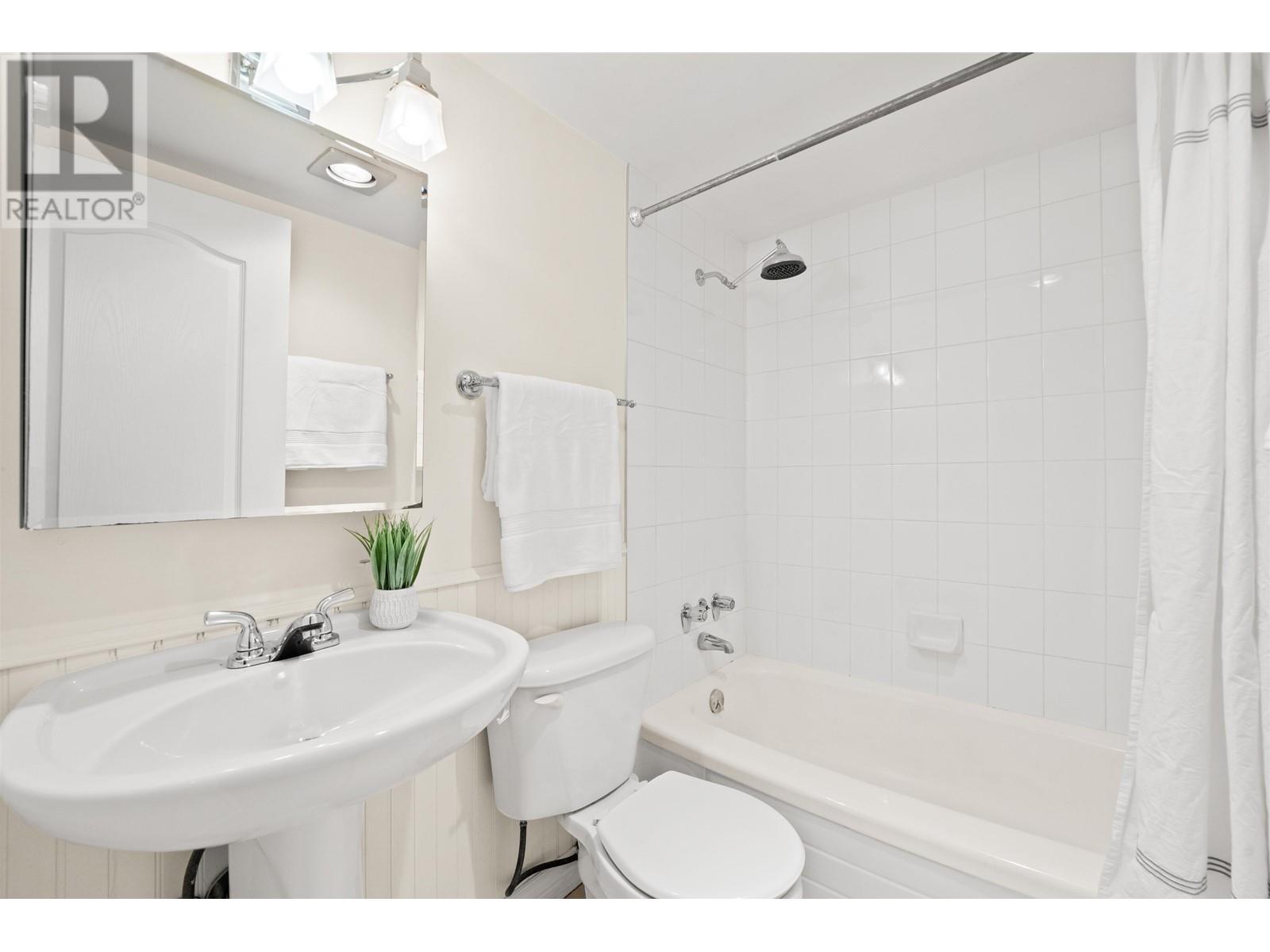 208 2330 Maple Street, Vancouver, British Columbia  V6J 3T6 - Photo 16 - R2985923