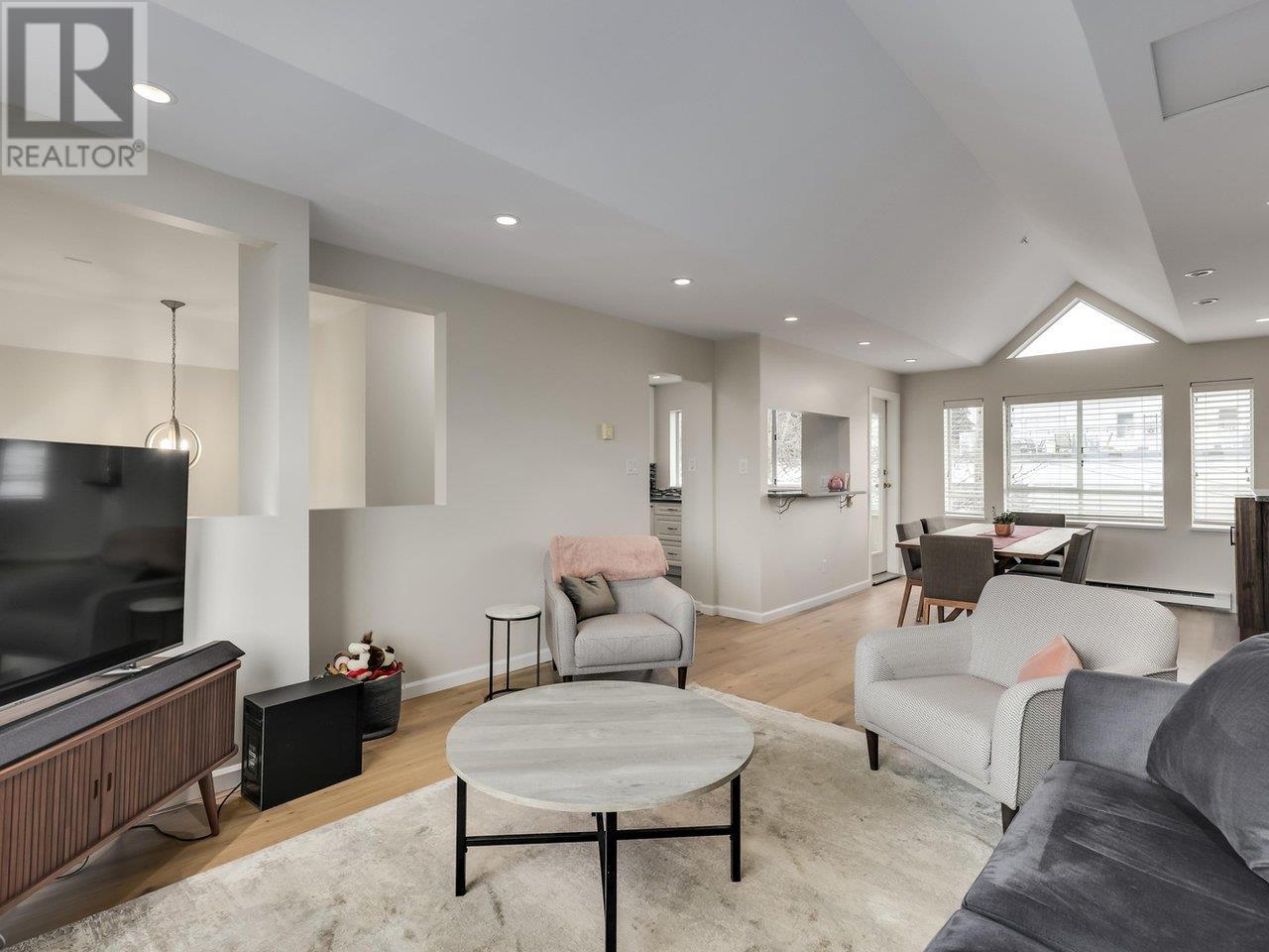 411 1880 W 6th Avenue, Vancouver, British Columbia  V6J 1R6 - Photo 4 - R2985943