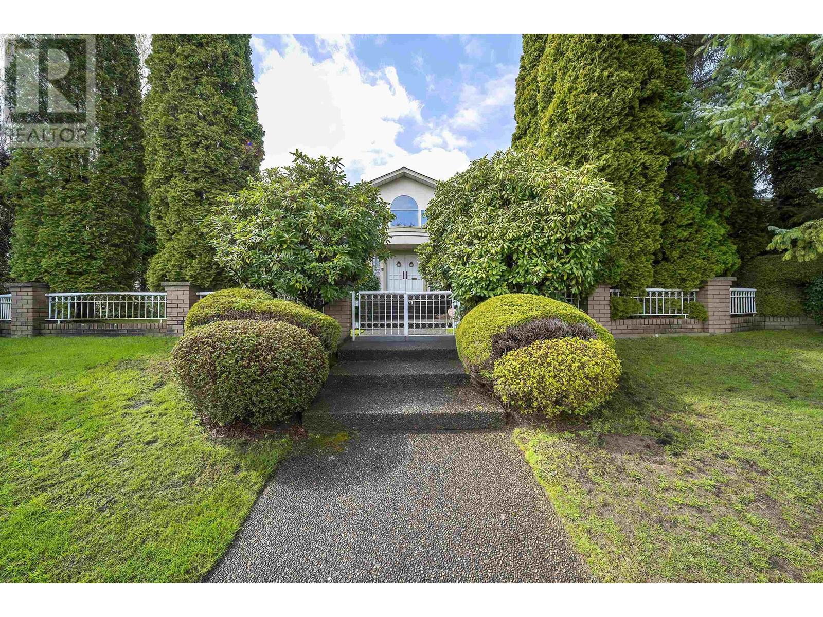 Property at 6009 SELKIRK STREET image 2