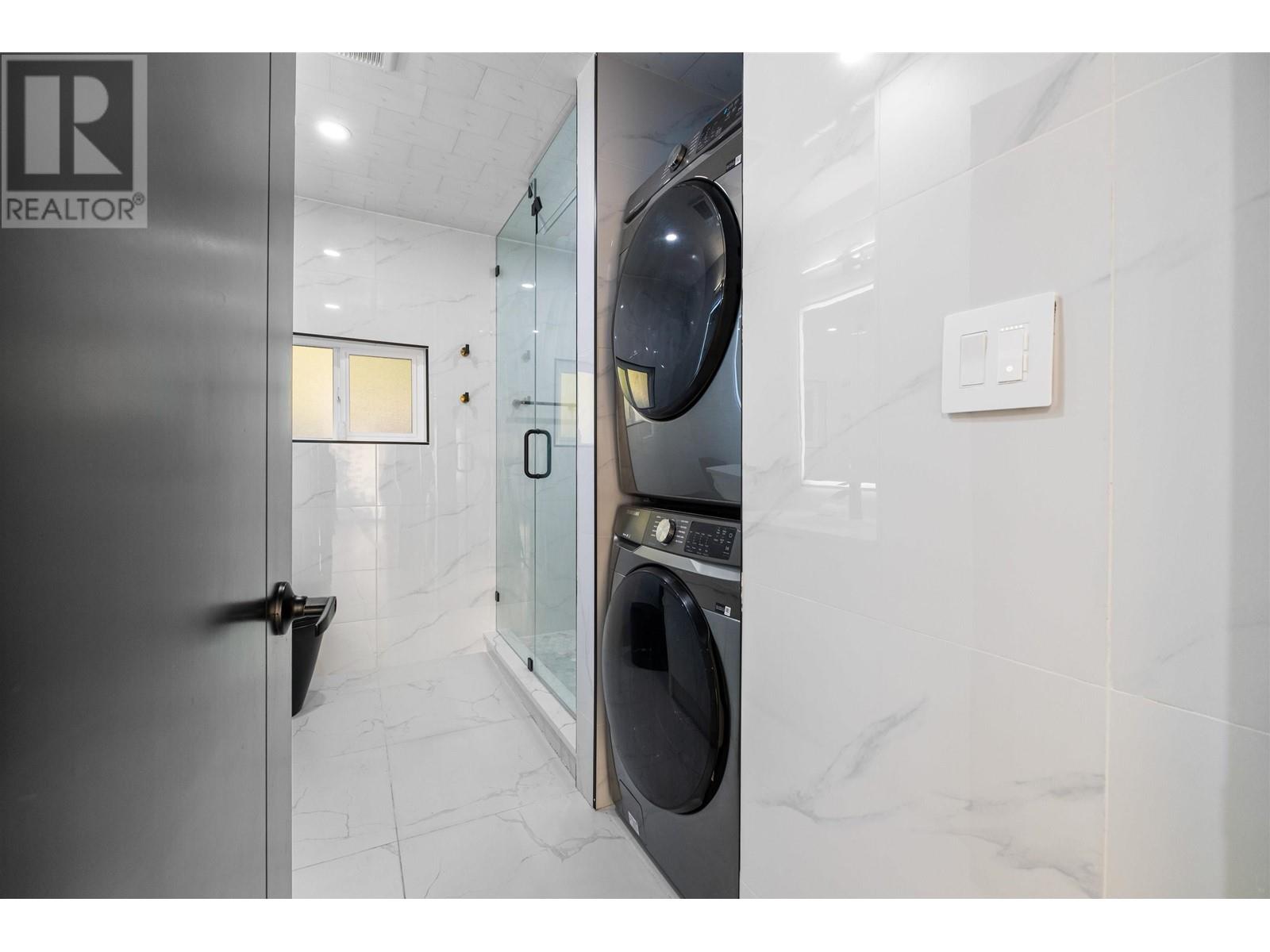 3812 Dalkeith Drive, North Vancouver, British Columbia  V7N 3N6 - Photo 19 - R2985931