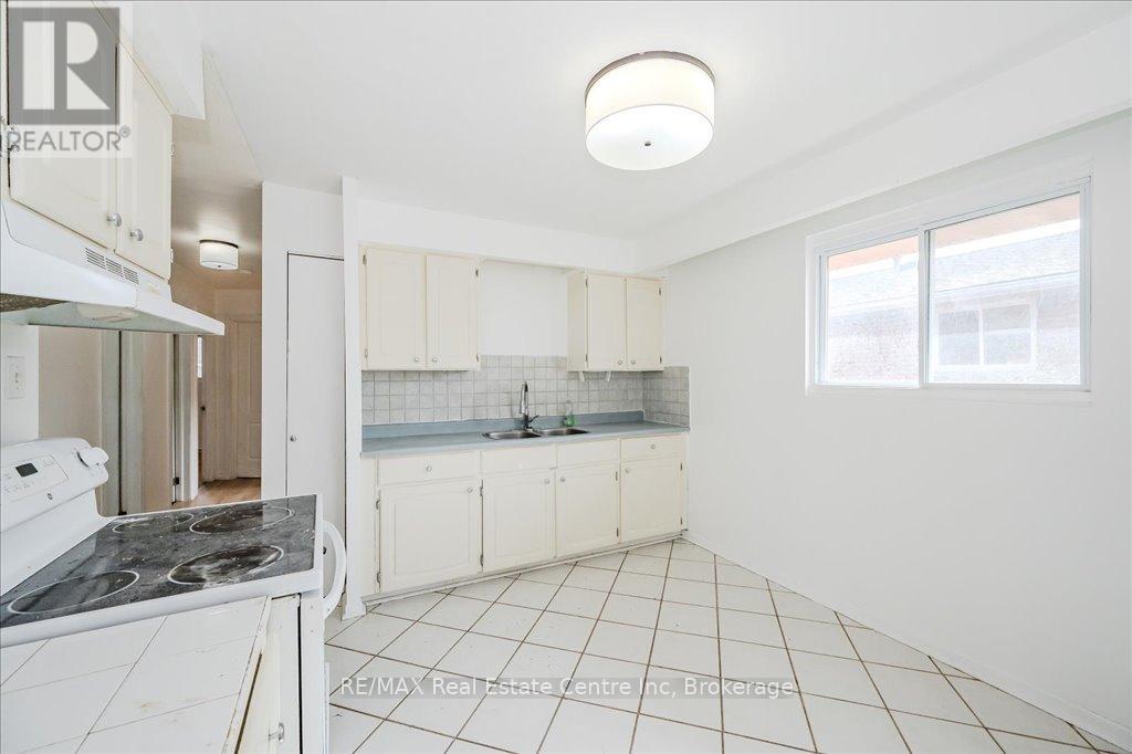58 Conroy Crescent, Guelph, Ontario  N1G 2V6 - Photo 11 - X12060050